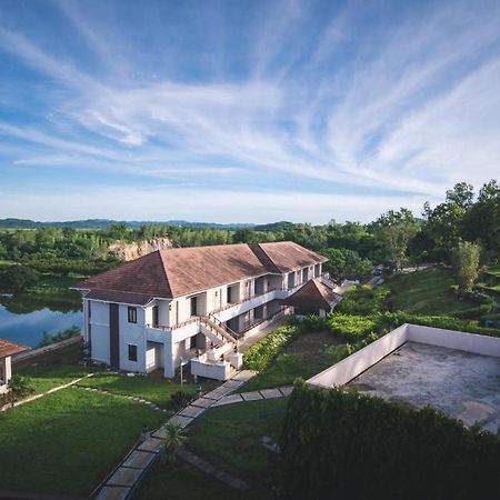 Leaves Valley Resort Nong Ya Plong Exterior foto